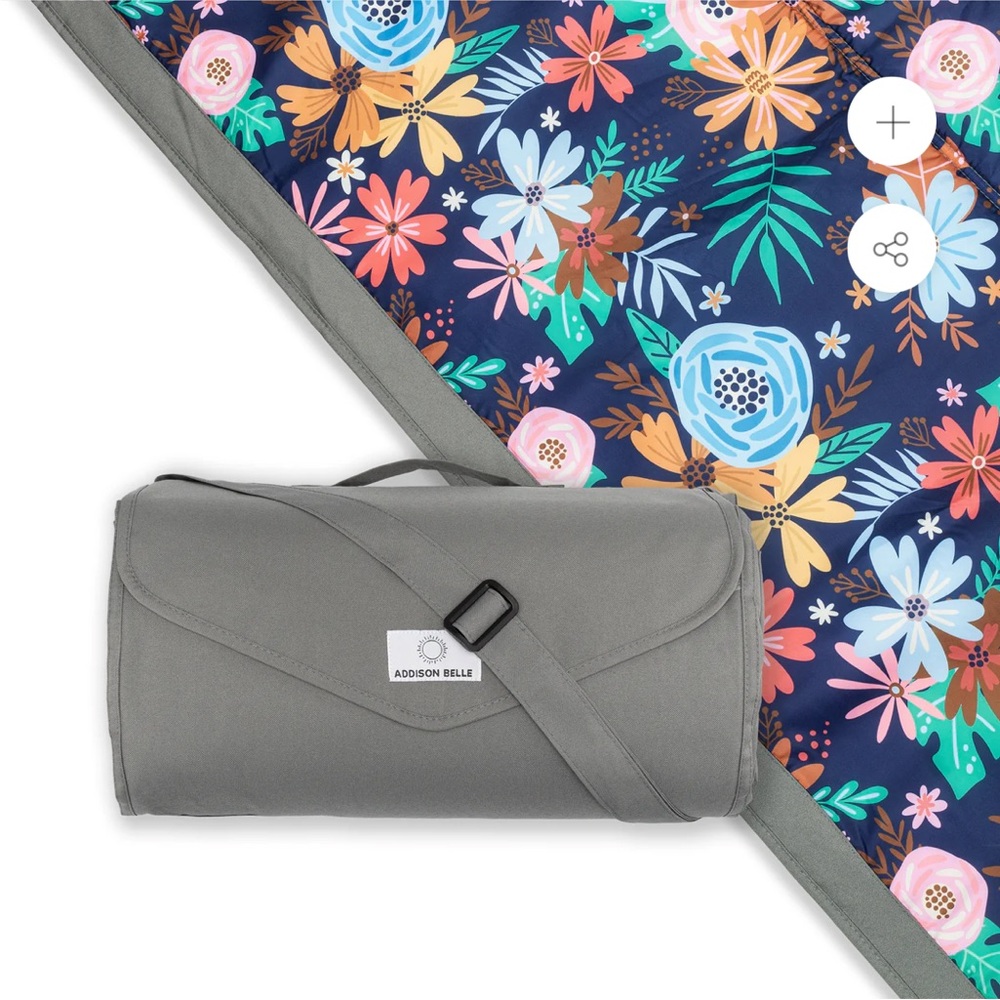 Addison Belle NEW IN CARRY BAG Gray Wildflower 5X7 outdoor picnic nap Blanket
